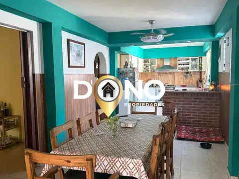 Casa en Venta con 4 cocheras