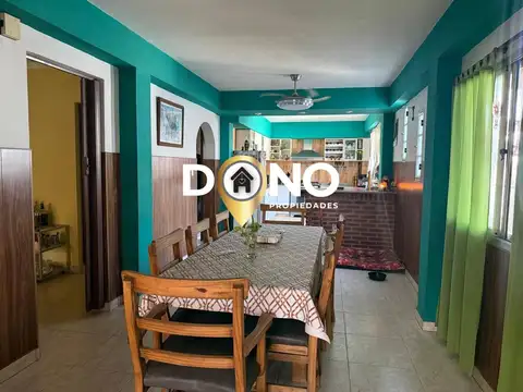 Casa 7 ambientes con 4 baños
