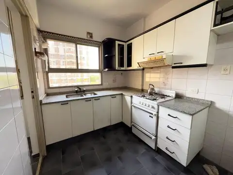 Departamento en Alquiler con 1 cocheras