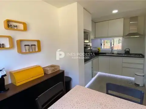 Casa en Alquiler en Pinares, USD 3.400