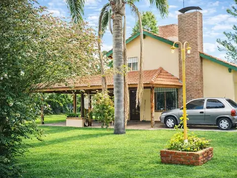 Casa en Venta con 1 cochera