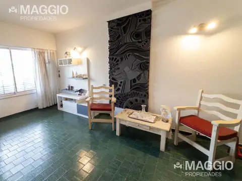 Casa en Venta con 4 cocheras