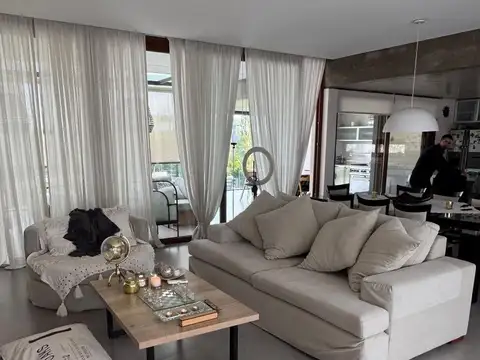 Casa en Grand Bell II , City bell 