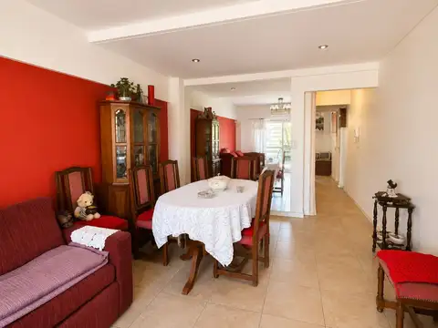 Venta de Casa 3 Ambientes con cochera en Villa Pueyrredón, Capital Federal
