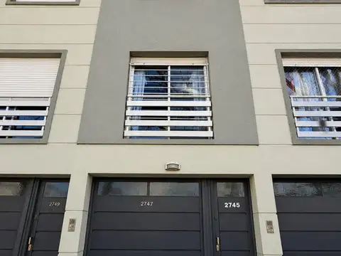 Venta de Casa 3 Ambientes con cochera en Villa Pueyrredón, Capital Federal