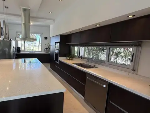 Casa en Venta en Lagos De Canning, USD 360.000