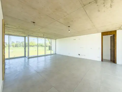 Casa 3 ambientes con 2 baños