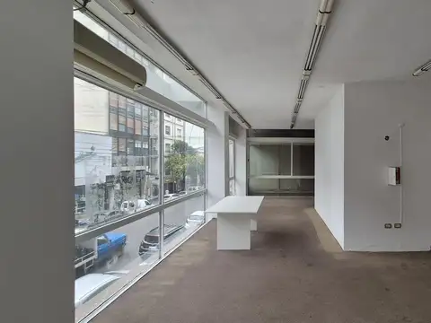 Oficina en Alquiler al Este