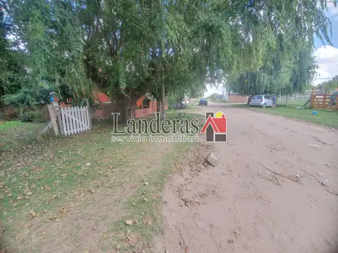  Casa 4 amb. - Lote Propio de 525 m2