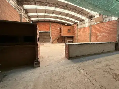 Local en Alquiler en Glew, $ 2.000.000