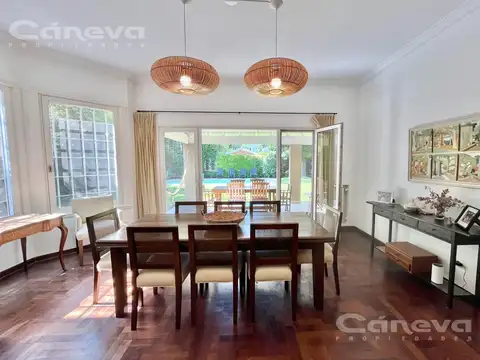 Casa en venta San Isidro Casco histórico, 5 dormitorios, 5 baños, jardín con pileta, galería