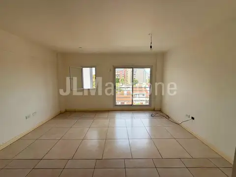 Departamento en Alquiler en Moron, $ 320.000