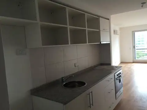 Avenida Hipólito Yrigoyen 600