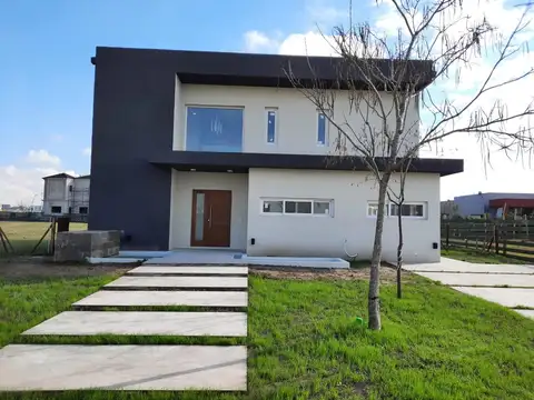 Casa en Venta en Puertos - Barrio Ceibos, USD 349.000