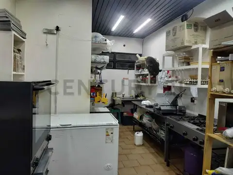 Venta de FONDO DE COMERCIO funcionando panaderia-sandwicheria 47 5 y 6