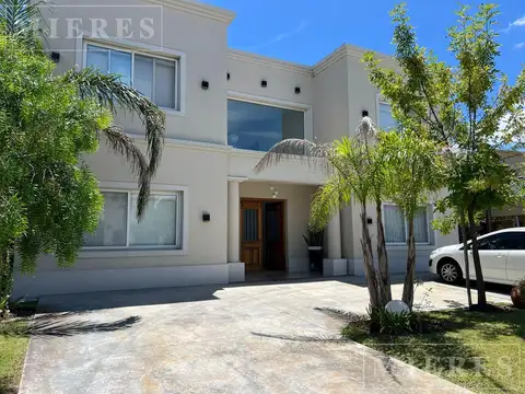 Casa en venta sobre lote Interno en San Gabriel, Villanueva.