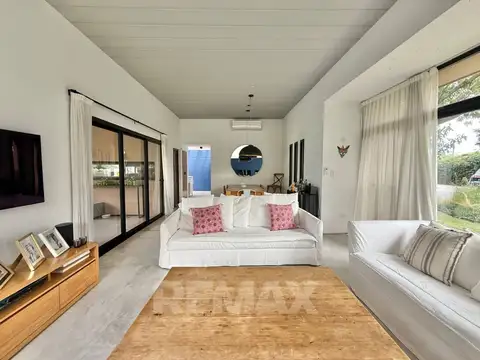 Casa venta 2 dorm/ escritorio Villa Rosa RESERVADA