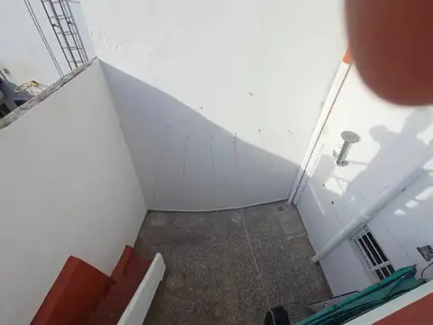 Depto Tipo Casa 4 ambientes con 2 baños