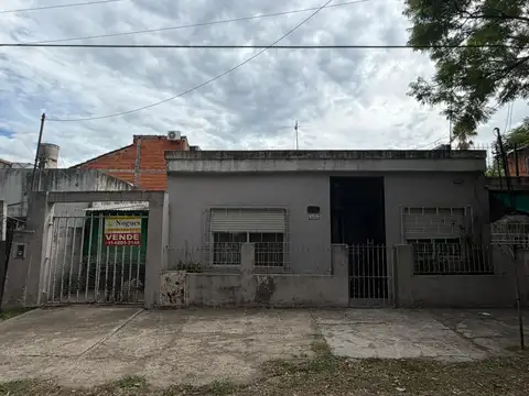 Casa en venta en Villa de Mayo