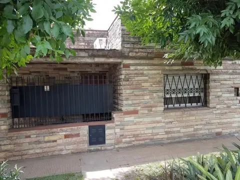 Casa - Venta - Argentina, José C Paz - Arenales 339
