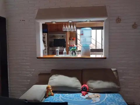 Casa 4 ambientes con 1 baño