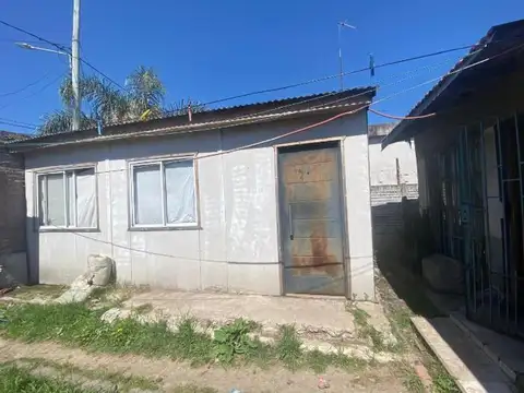 Terreno con 2 casas - Berazategui