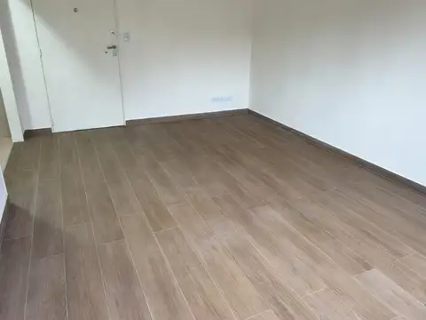 VILLA DEL PARQUE- MONOAMBIENTE AL FRENTE-APTO PROFESIONAL -TODO A NUEVO 