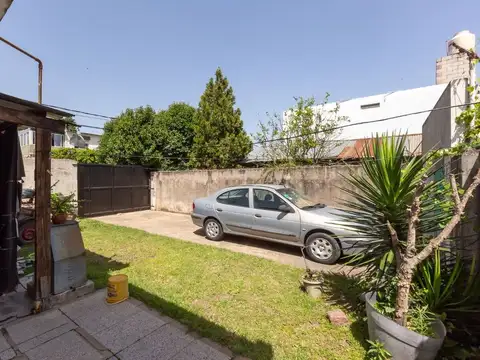 Casa en Venta en Castelar, USD 55.000