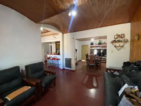 Casa en Venta en Alberdi, USD 52.000