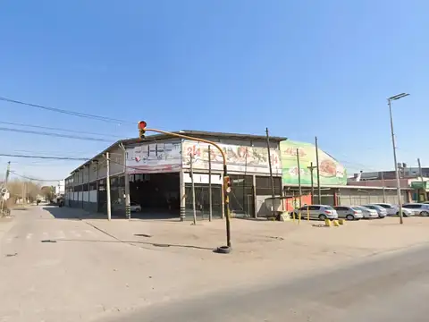 Galpón Comercial en Esquina 845 m² Cubiertos S/ Fracción 1246 m² - 9 De Abril