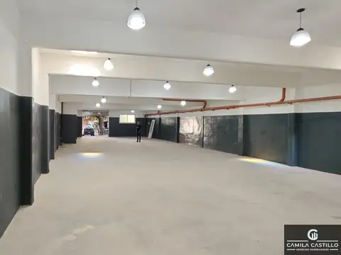 Depósito en alquiler de 280m2 ubicado en Parque Avellaneda