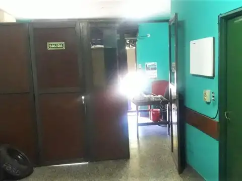 Av Rivadavia al 10300 10300