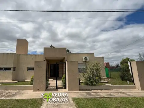 IMPECABLE CASA EN FUNES TOWN