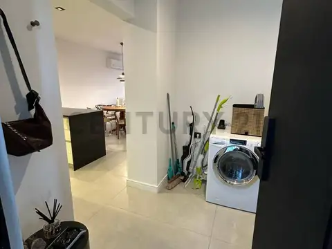 Departamento en Alquiler en Barrio Parque Leloir, USD 900