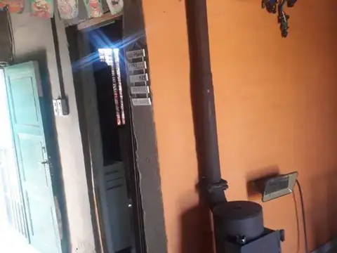 Casa 5 ambientes con 1 baño