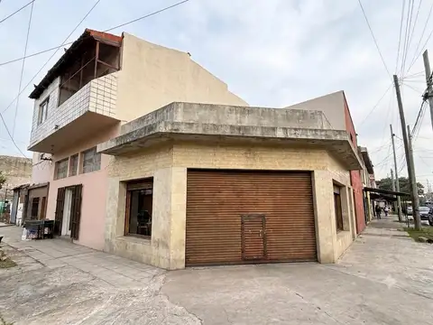 CASA CON LOCAL COMERCIAL'' OPORTUNIDAD''