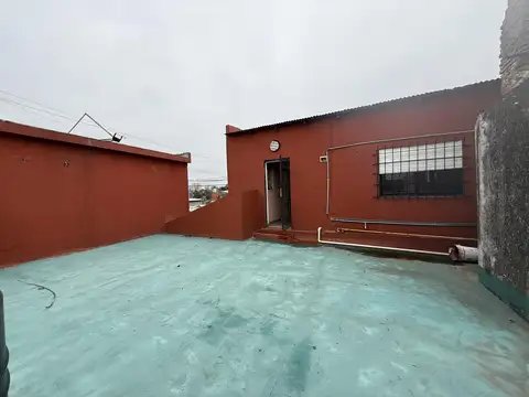 CASA CON LOCAL COMERCIAL'' OPORTUNIDAD''