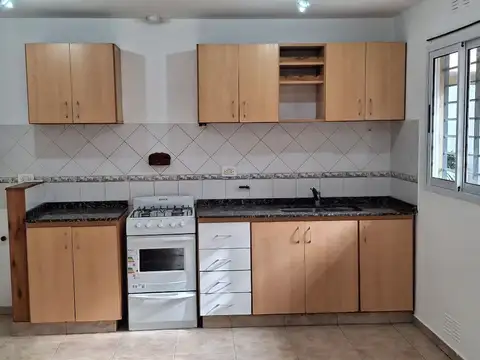 Depto Tipo Casa 2 ambientes con 1 baño
