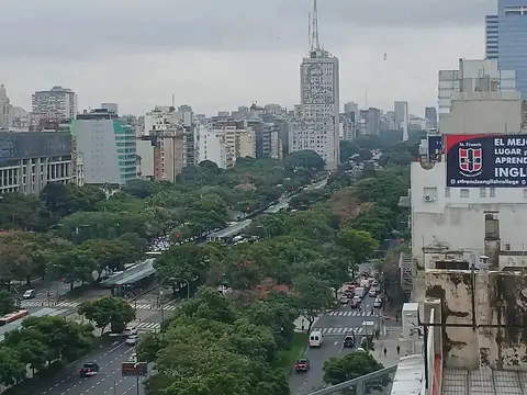 Oficina en Alquiler al Norte