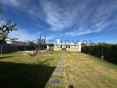 Terrada 1800, Piso 0