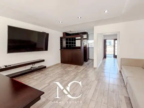 Casa en Venta al Este