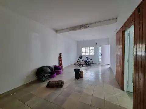 Depto Tipo Casa en Alquiler de 3 ambientes