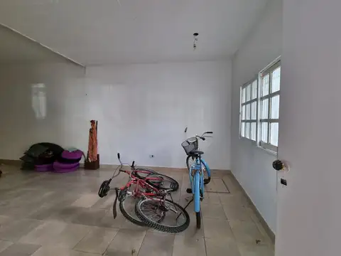 Depto Tipo Casa en Alquiler de 2 dormitorios