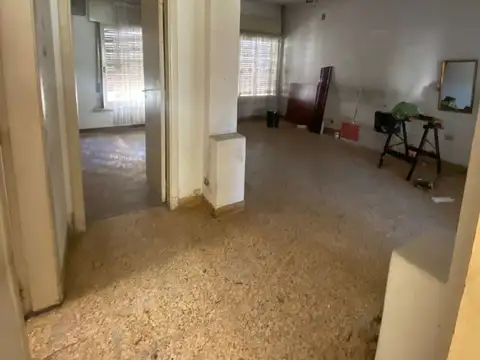 Casa 2 ambientes con 1 baño