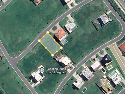 Avenida de los Lagos 10000