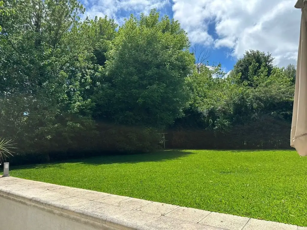 Terreno - 1.546  m² Total | Excelente