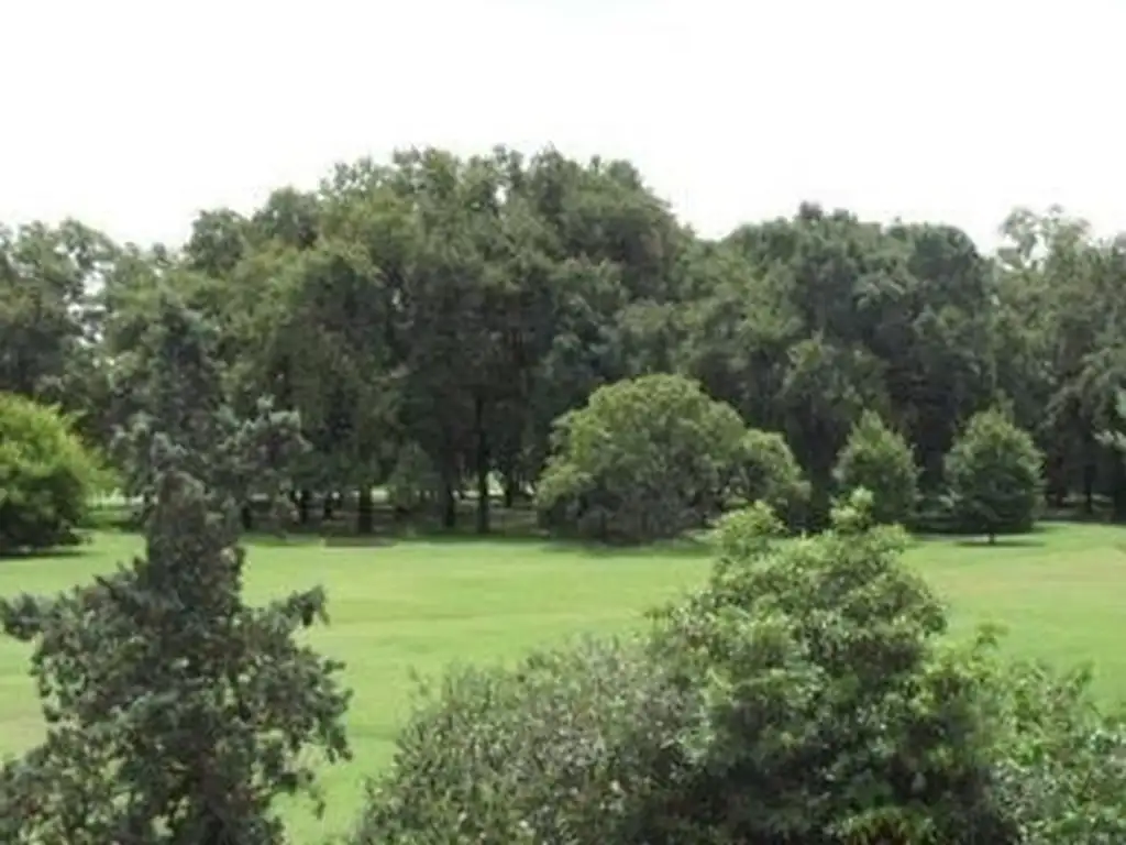 Terreno en Venta en Abril Club De Campo