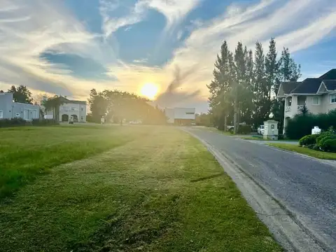 venta del lote san eliseo golf en el barrio san vicente