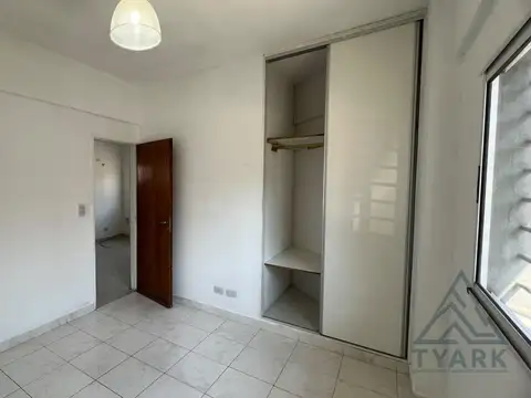 Depto Tipo Casa 2 ambientes con 1 baño
