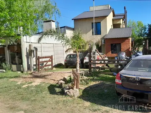 COMPLEJO DE 4 CABAÑAS EN BARRIO ARTALAZ